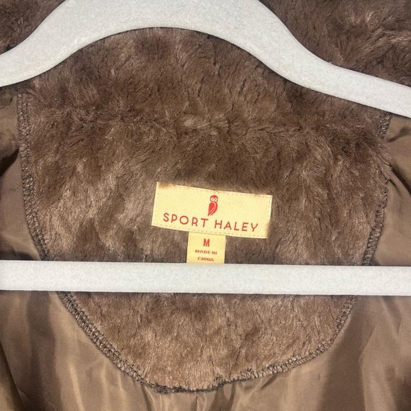 Sport Haley Faux Fur Zip Vest 🤎 Size M - Picture 2 of 6